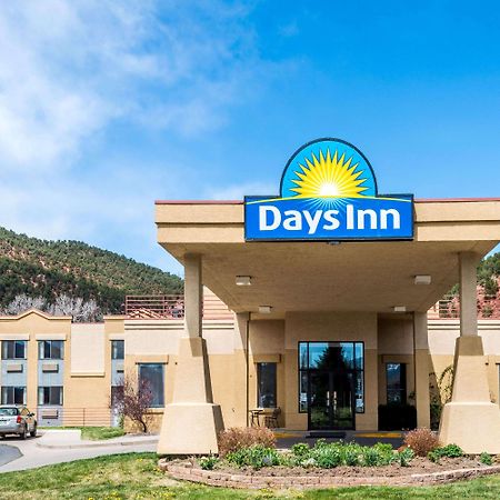 Days Inn By Wyndham Carbondale Exterior photo